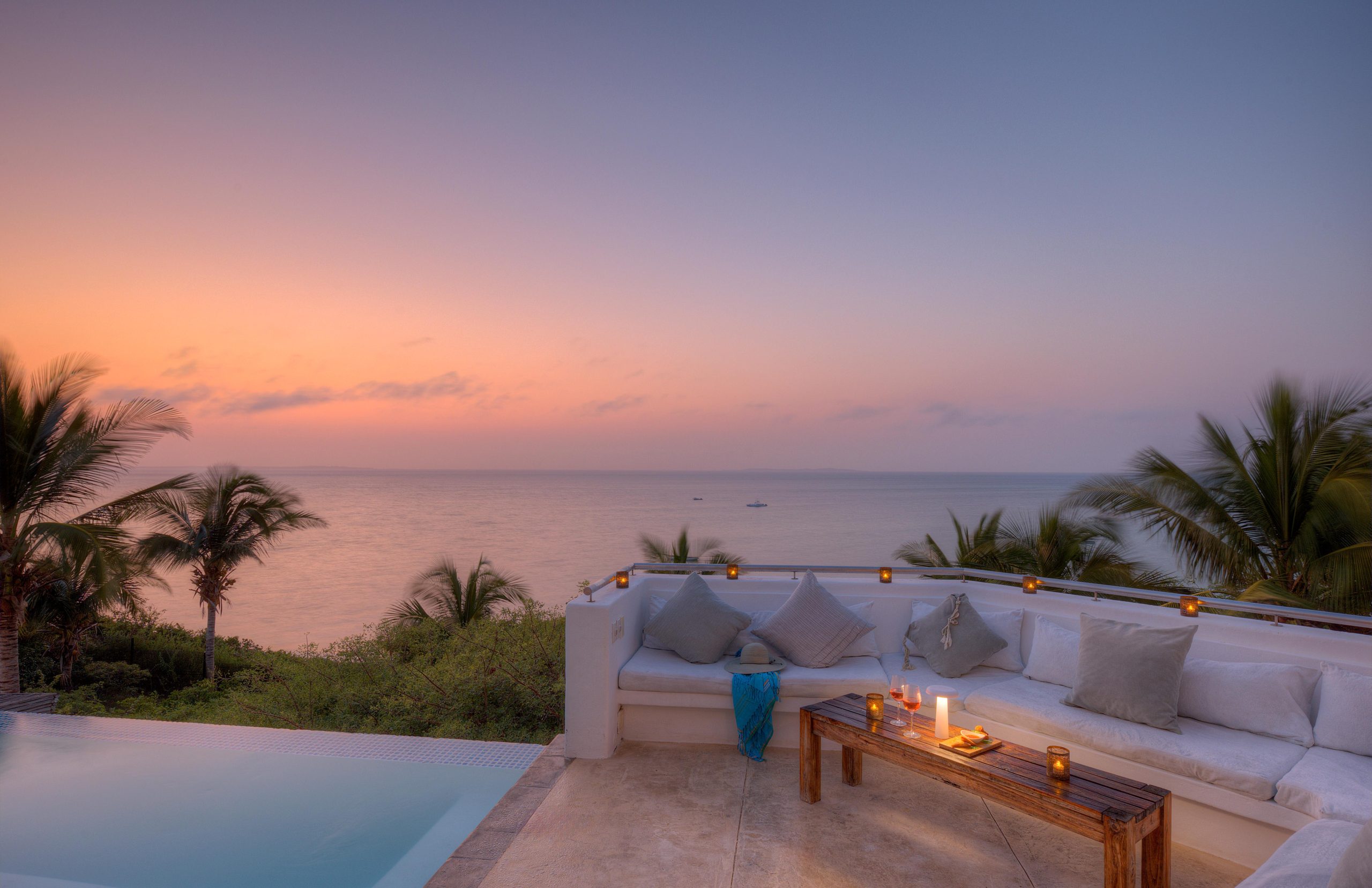 2024 Santorini Mozambique -329